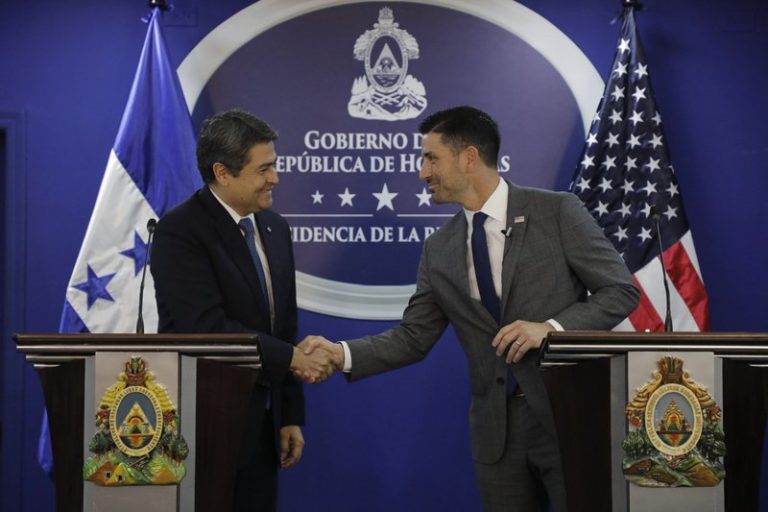 Honduras y EEUU finalizan acuerdo de asilo