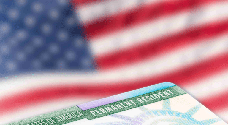 Corte permite negar green card por asistencia pública