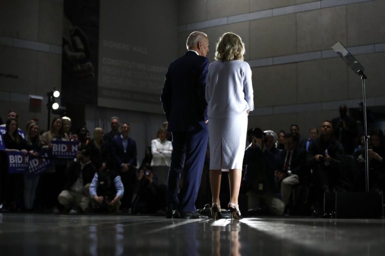Gran noche de Biden en las primarias