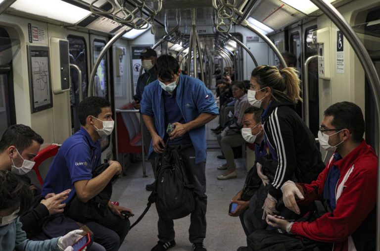Perú reporta 3 muertos por coronavirus