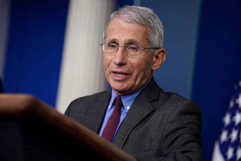 Doctor Anthony Fauci advierte al Congreso: Graves consecuencias por reapertura rápida de la economía