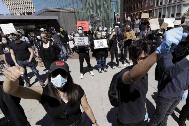 De Minneapolis a Boston Violentas protestas por muerte de Floyd