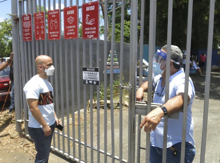 Los puertorriqueños piden respuestas tras primarias fallidas