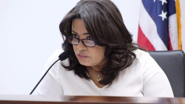 FBI arresta a legisladora de Puerto Rico por corrupción