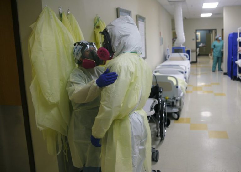 Texas rebasa las 10.000 muertes por COVID-19
