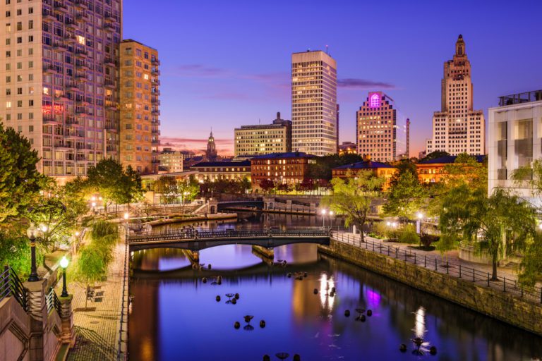 Nueva reglas de viaje entre  Massachusetts y Rhode Island