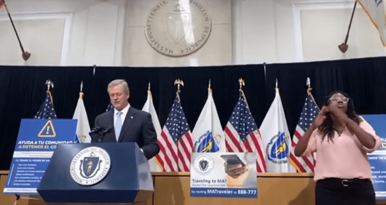 Conferencia de prensa del Gov. Baker