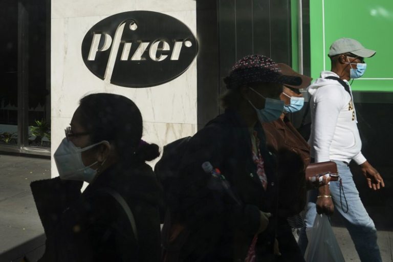 Pfizer pide uso de emergencia de su vacuna contra COVID-19