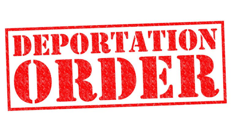 La columna de Inmigración: Cómo saber si tengo orden de deportación en Estados Unidos?