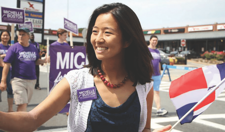 Michelle Wu quiere ser la primera alcaldesa con corazón latino