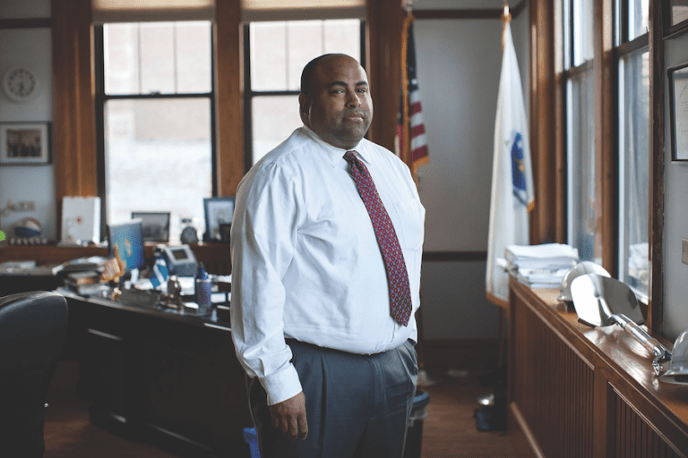 Dan Rivera se va de la Alcaldía de Lawrence el 8 de enero