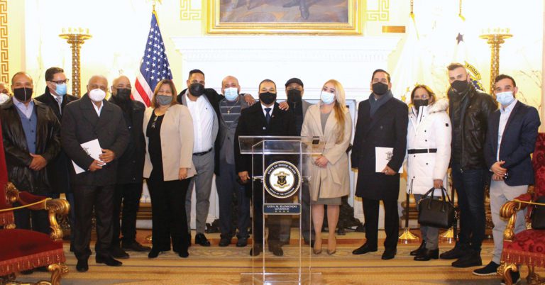 Senado estatal de Rhode Island distingue a Cónsul dominicano
