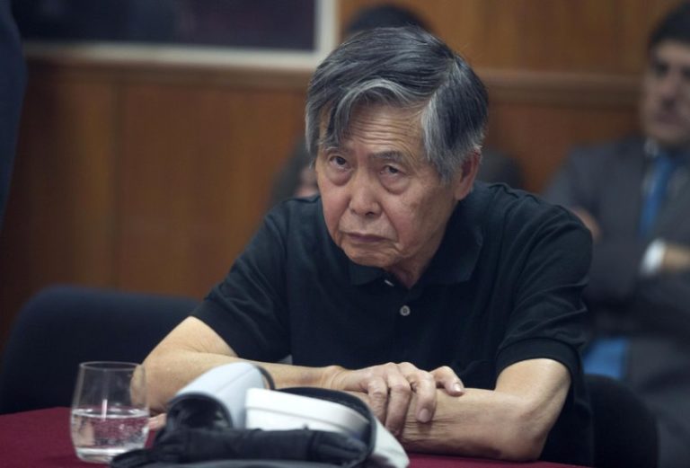 Perú inicia histórico juicio a Fujimori por esterilizaciones