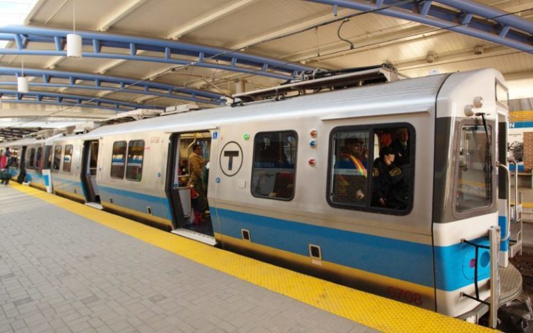 MBTA restaura todos los servicios de transporte