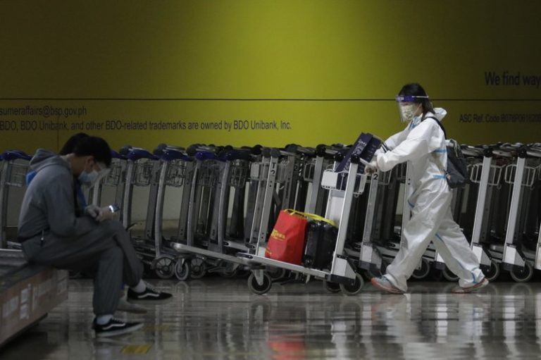 ¿Qué es un pasaporte de vacunas? ¿Necesitaré uno?