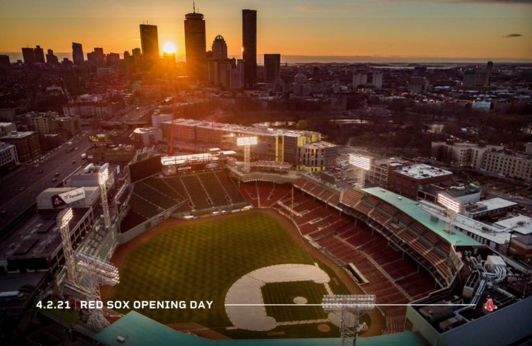 Red Sox inician temporada con apoyo de aficionados