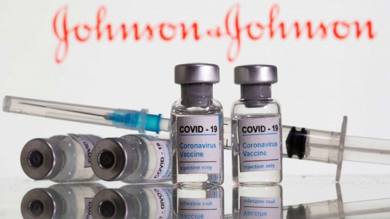 Luz verde a vacuna Johnson & Johnson contra el COVID-19