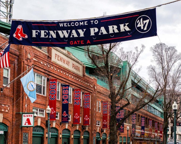 Anuncian uso de mascarilla en Fenway Park