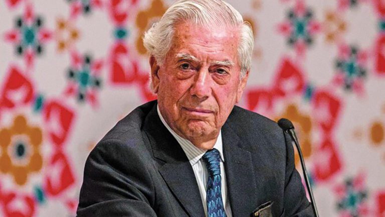 Mario Vargas Llosa pide votar por Keiko Fujimori