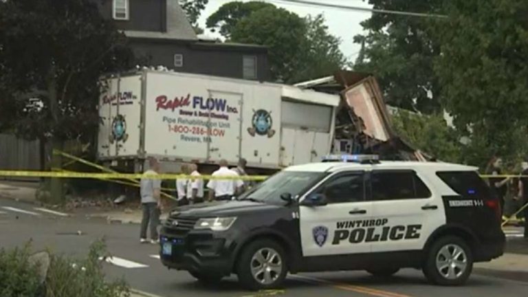 Investigan doble asesinato en Winthrop como crimen de odio