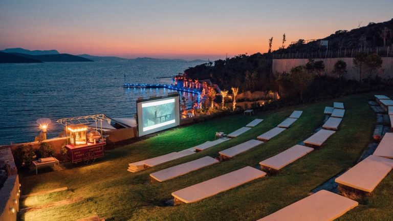 5 lugares gratis para ver películas al aire libre