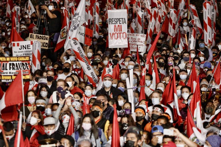 Gran marcha por la democracia en Perú,