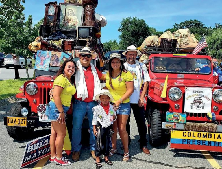 Colorida participación de «Yipaos colombianos»