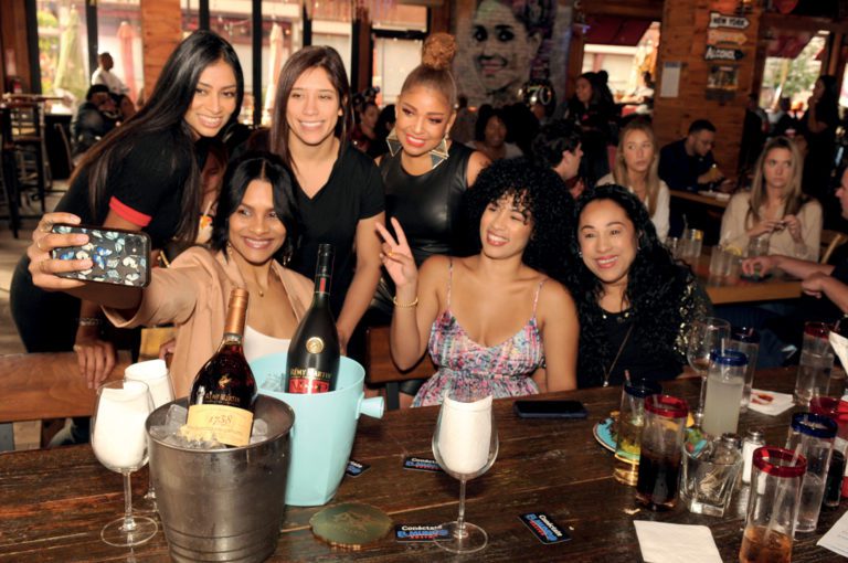 Brunch con Sabor Latino en Terra Luna Cafe