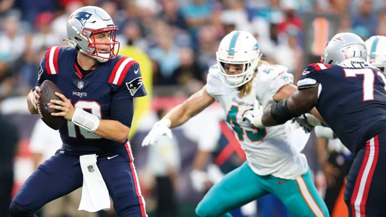 Patriots arrollan en casa