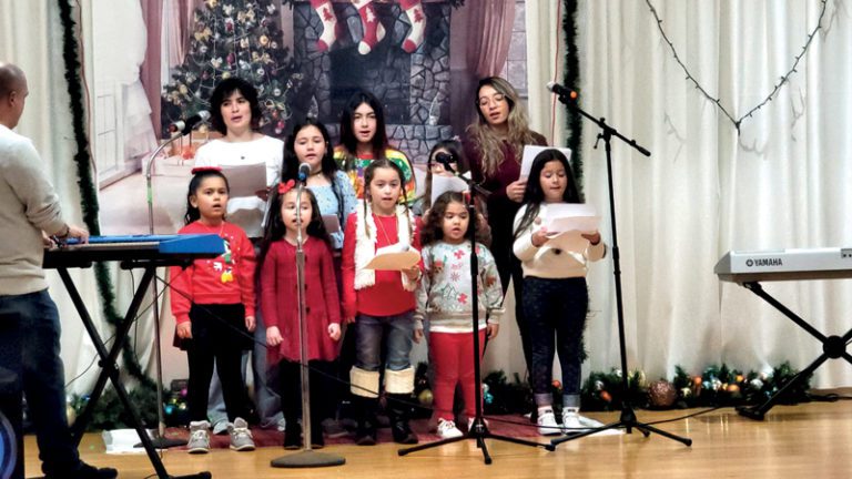 Todo un éxito fue primer  Festival de Navidad en East Boston