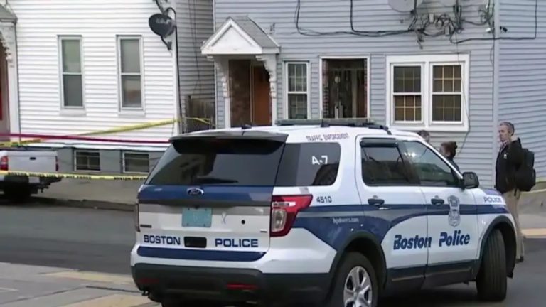 Investigan muerte de hombre en East Boston