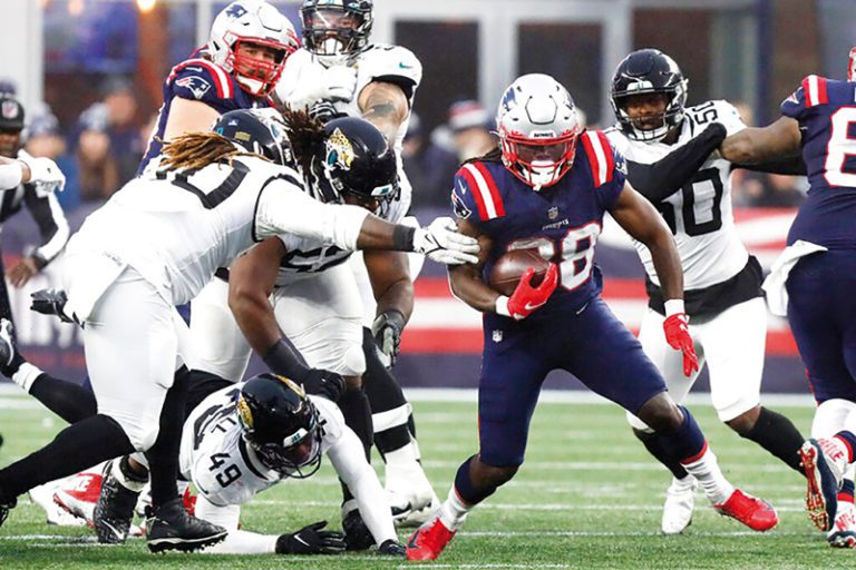 Patriotas apalean sin piedad a Jaguars