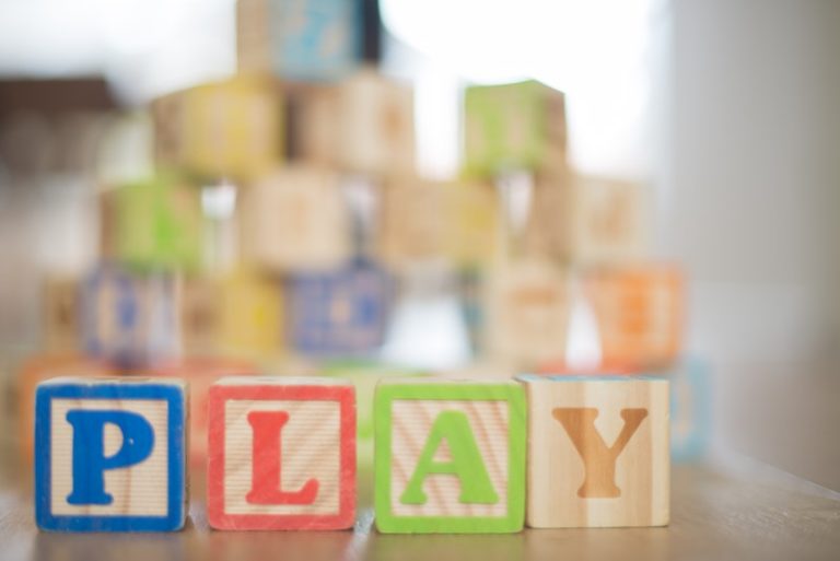 Massachusetts distribuirá pruebas rápidas a proveedores de cuidado infantil