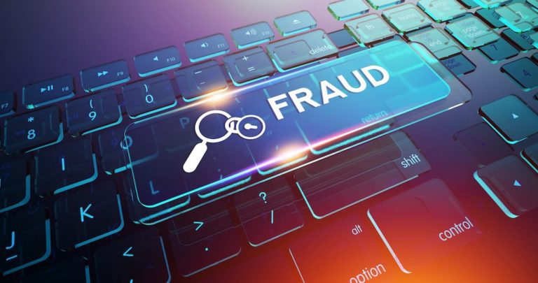 Cuidado con el “fraude notarial” de la ley de inmigración