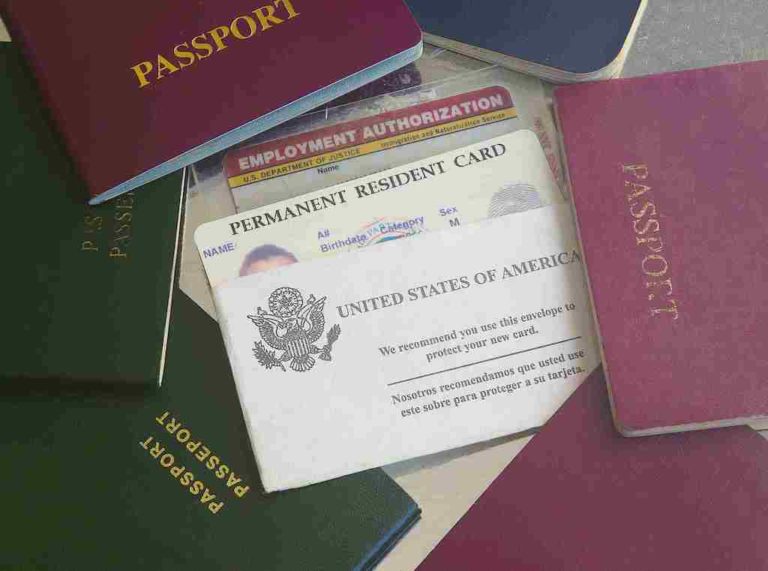 ¡Corte federal restaura acceso a permisos de trabajo para solicitantes de asilo!
