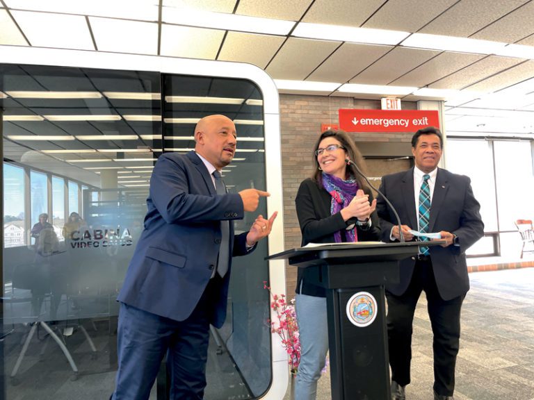Acceso comunitario gratuito a cabina de Telesalud