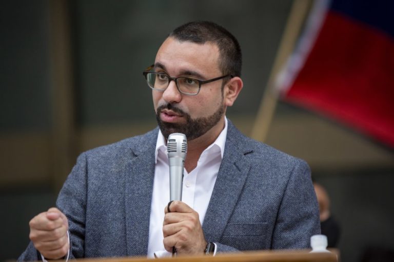 Concejal Arroyo quiere hacer historia como Fiscal de Distrito