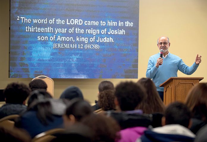 Senior Pastor Roberto Miranda