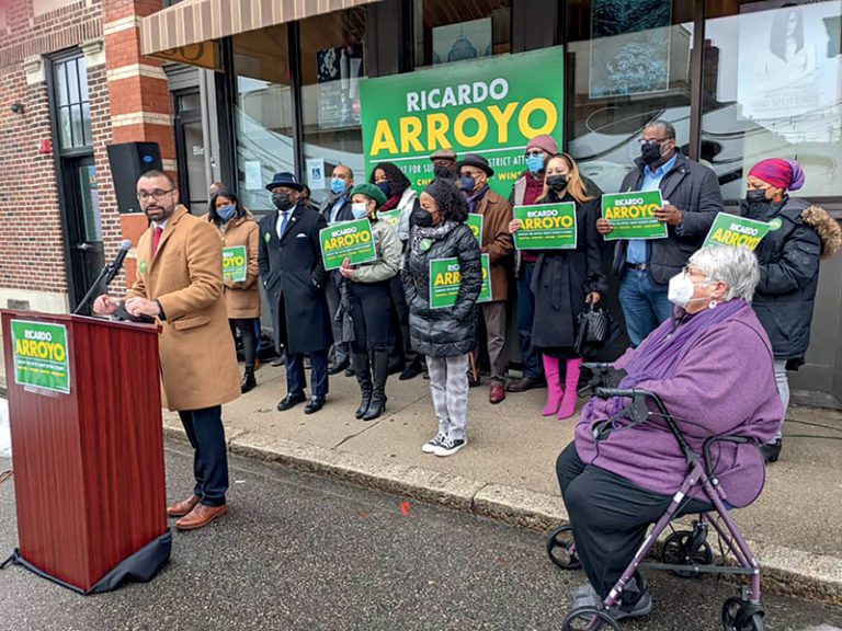 Concejal de Boston Ricardo Arroyo sigue recibiendo apoyo