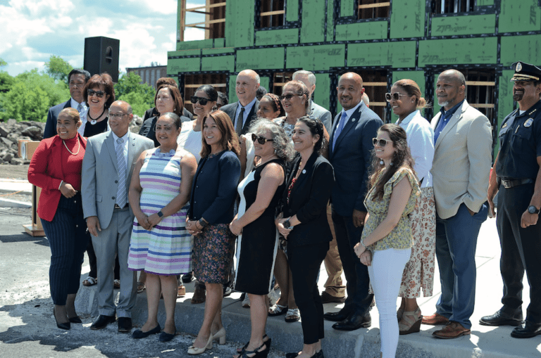Lawrence recibirá $3,150,420 millones iniciales para proyectos en la ciudad