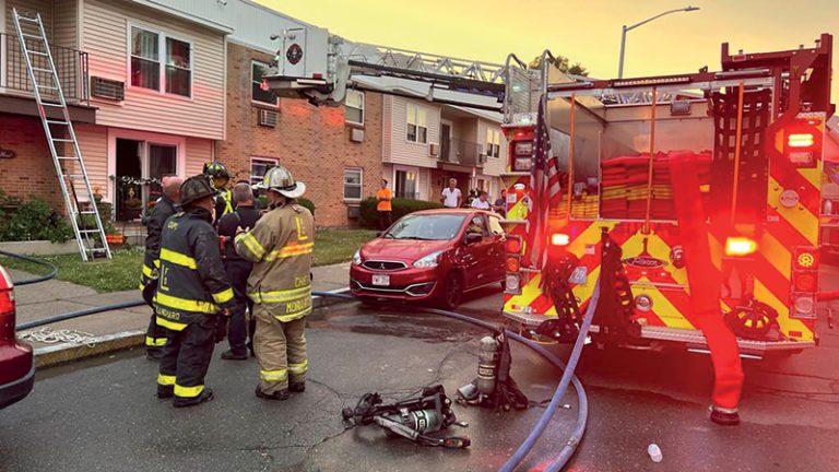 Incendio deja sin vivienda a muchas familias