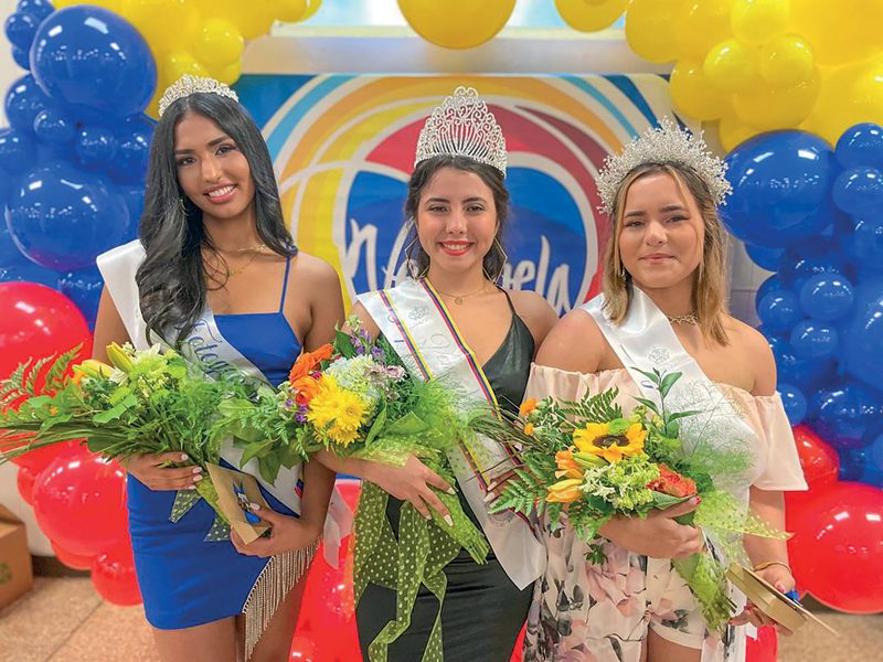 Venezolanos celebran su festival en Revere 1 8 Reverereinasvenezolanas1