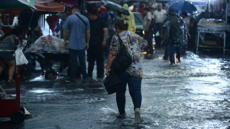El Salvador decreta emergencia nacional por lluvias