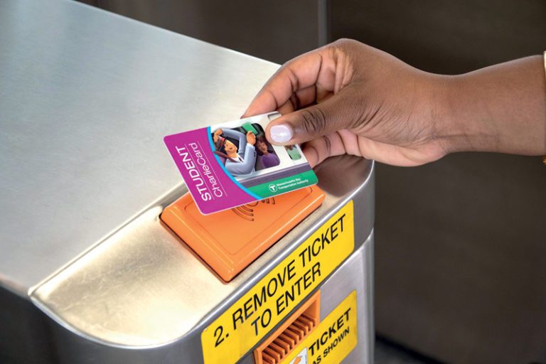 Somerville con pase gratis  de estudiante en la MBTA
