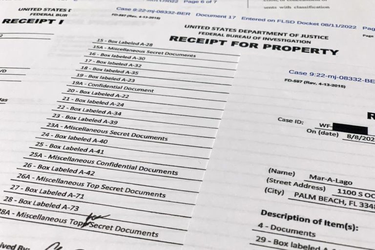 FBI recupera documentos ultrasecretos de casa de Trump