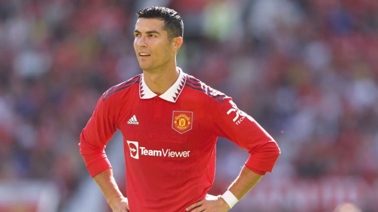 Técnico del Manchester United se enfurece con Ronaldo