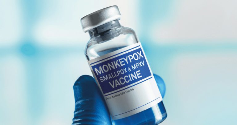 Vacunarse contra  el virus del simio