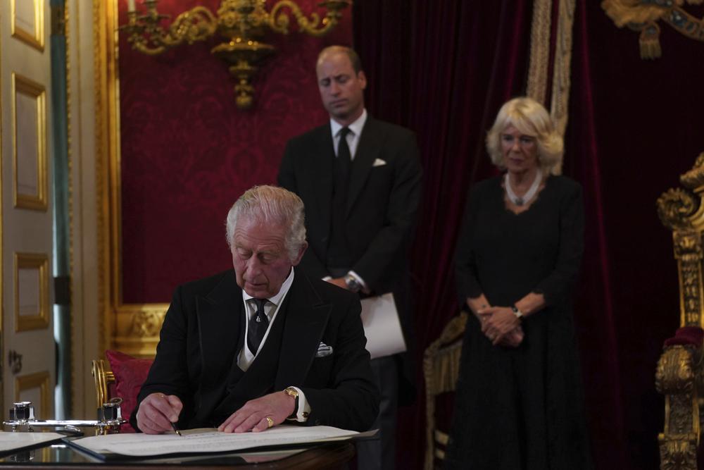 Carlos III, proclamado oficialmente rey en ceremonia real 1 1000 105