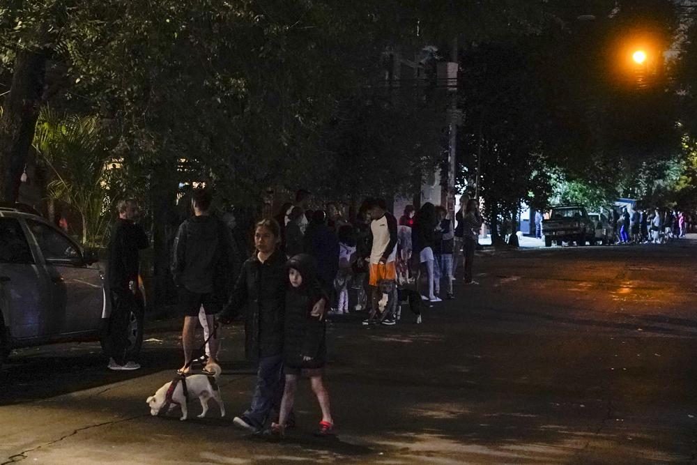 Dos muertos tras sismo de 6,8 en el oeste y centro de México 1 1000 107