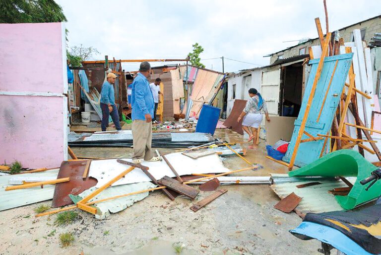 Solidaridad con damnificados del huracán Fiona